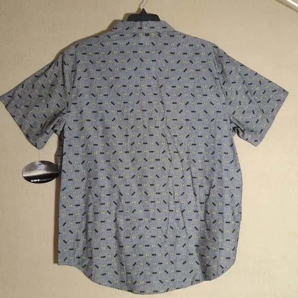 Batman Shirt Men Large Gray Button Up Short Sleeve Batwing DC Comics NEW - Picture 5 of 7
